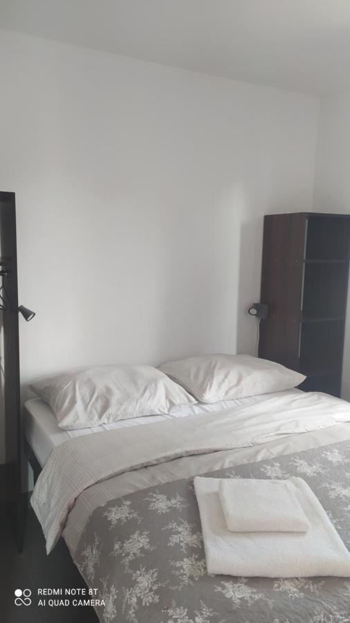Gdow Riverside Apartments And Tours エクステリア 写真